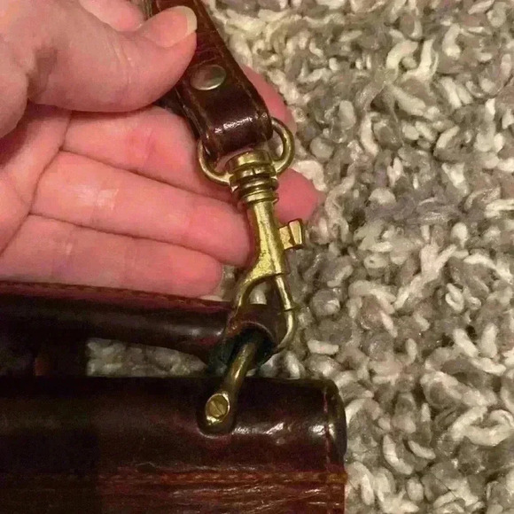 Vintage G.H. Bass & Co. Brown Leather Crossbody Bag 90s Y2K Classic Academia - Picture 4 of 16